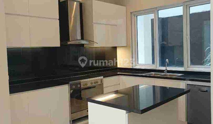 For Rent Compound House At Cilandak 4BR 4BT, With Pool and Yard 1