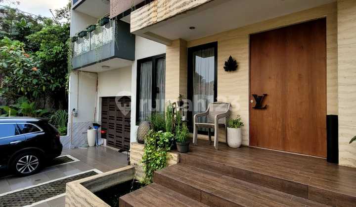 Rumah 2 Lantai Luas 204m2 Kebayoran Bintaro Sektor 7, 16803