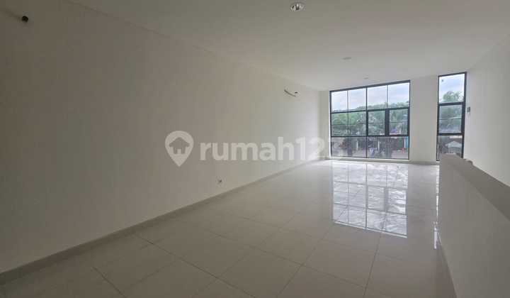 Rare Opportunity! Own a Shophouse in the City Center Before Prices Skyrocket 2