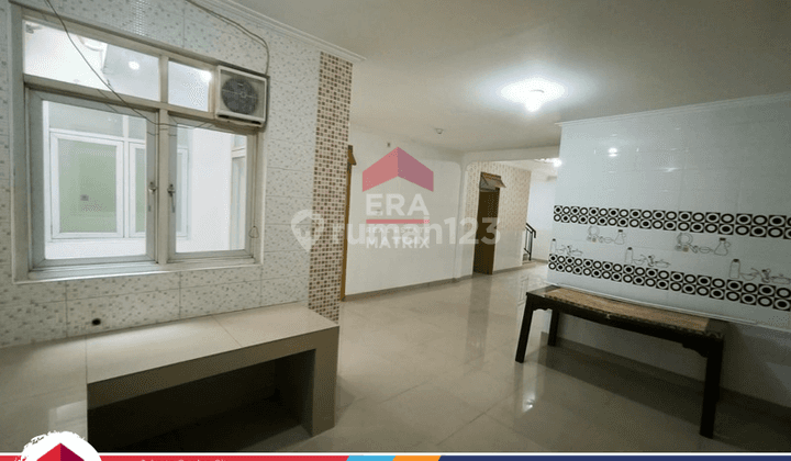 Rumah Bagus Semi Furnished Cluster Metland Menteng 2