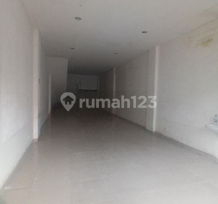 Ready-to-use Commercial Shop in Green Ville, West Jakarta 2