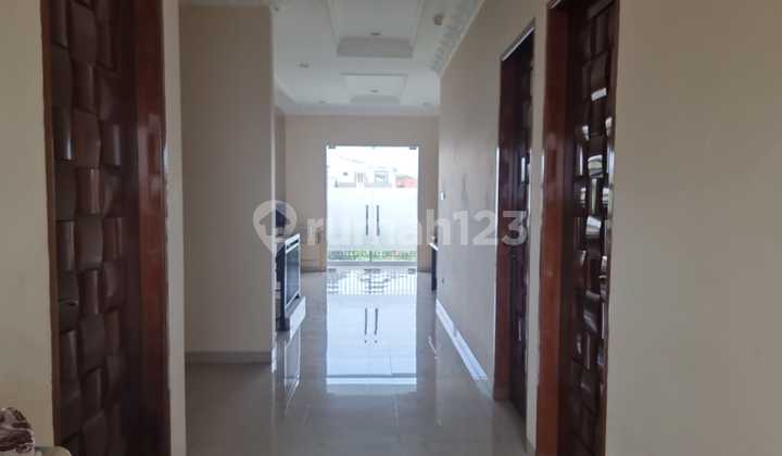 Ruko Perkantoran Strategis Pinggir Jalank Kebayoran Lama Jakarta Selatan