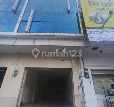 Ready-to-use Commercial Shop in Green Ville, West Jakarta Ready-to-use Commercial Shop in Green Ville, West Jakarta