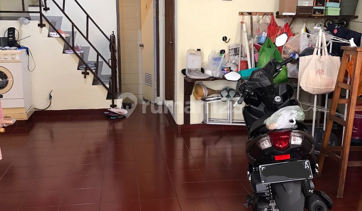 Beautiful Ready-to-Occupy House in Kartini, Mangga Besar, West Jakarta 2