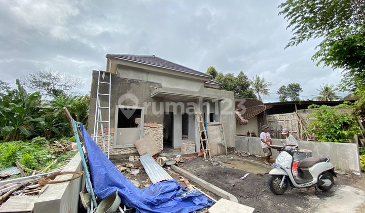 Sisa 1 Unit Terakhir, Rumah Siap Bangun Seyegan Harga Promo!