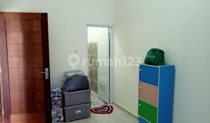 Rumah Modern Ada Carport Kanopi Dan Pagar Dekat Kalasan  7