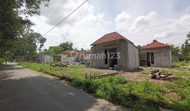 Rumah Modern Dekat Jl Raya Nangsri Asri Dan Nyaman di Prambanan 1