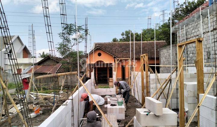 Rumah Modern 3 Kamar 500 Jt di Jl Tajem Utara Ringroad 5