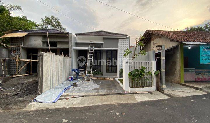 Rumah Modern Tropis 3KT Dekat Jl Godean Km 7 Harga 700JTan 1