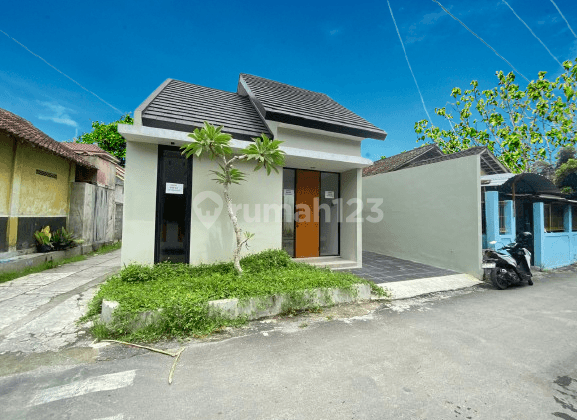 Rumah Tropis Di Jogja Timur Harga Minimalis Dekat Jl Berbah 1