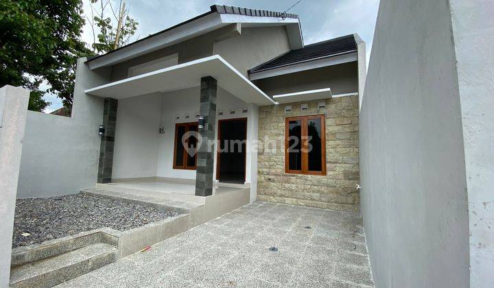 Rumah Luas 3KT 800JTan Di Utara Masjd Suciati Salaman Sleman 2