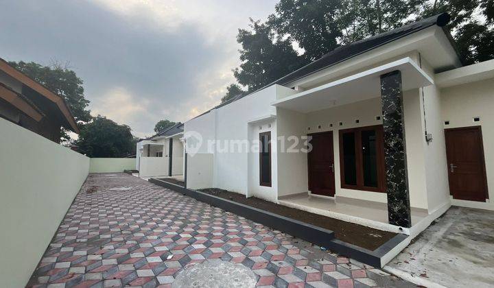 Dijual Rumah Siap Huni di Mlati, Sleman dengan 3KT 2KM Akses mudah dekat Pusat Kota Yogyakarta. 2