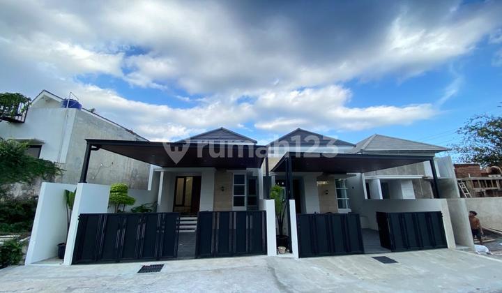 Rumah Mewah Sleman Lingkungan Tenang & Dekat Kemana-Mana