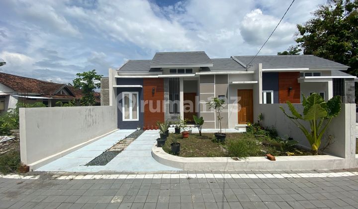 Only 3 Minutes from Prambanan Temple, Beautiful Residence Starting from 500 Million. Only 3 Minutes from Prambanan Temple, Beautiful Residence Starting from 500 Million.