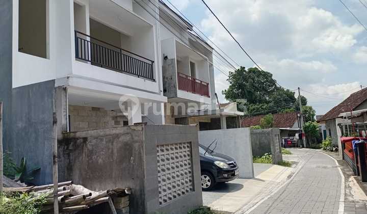 2-Storey House 100 Meters from Magelang Road 2