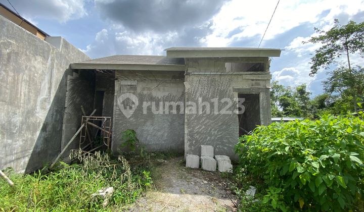 Proses Bangun! Hunian Minimalis Keluarga di Sleman Utara Selangkah Dari Kampus Uii Pusat