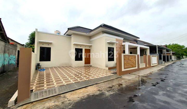 RUMAH SIAP HUNI LUAS DAN STRATEGIS DI SLEMAN TIMUR DEKAT JL TAJEM 1