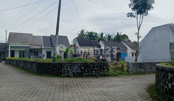 Rumah Murah Akses Jalan 6 Meter di Jantung Fasilitas Sleman