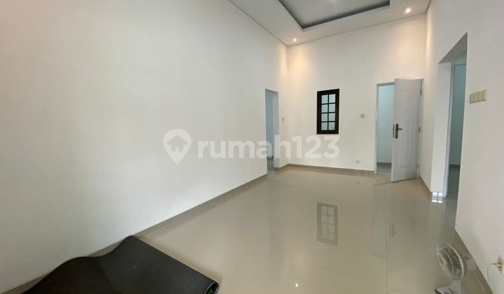 Minimalist House with Canopy in Sleman Near Sman 1 Seyegan