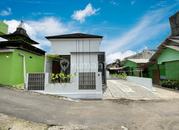 RUMAH MODERN TROPIS 500JTan DI SLEMAN UTARA DEKAT KAMPUS UII 1