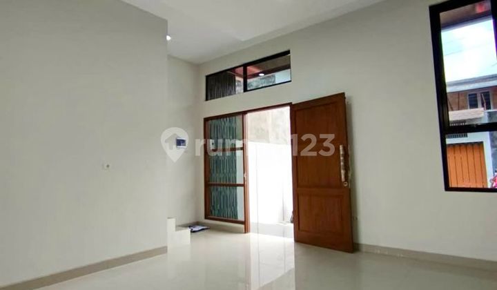 Hanya 7 Menit Dari Kampus Ugm Jogja Hunian Mewah 2 Lantai Siap Jadi Milik Anda! 2