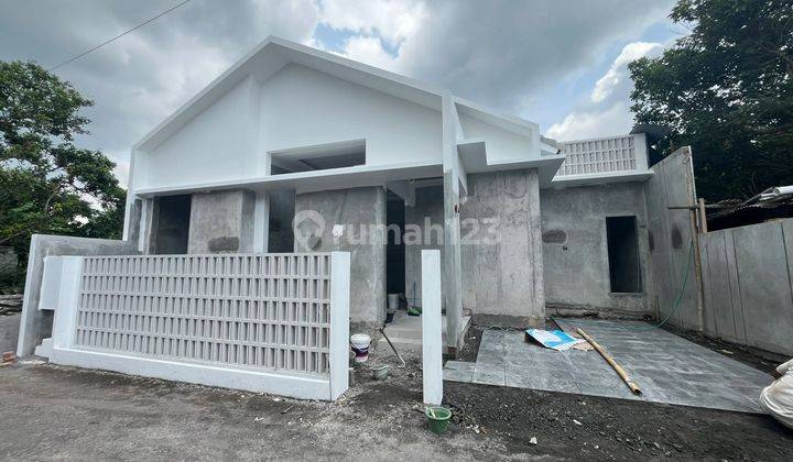 RUMAH SIAP HUNI IDAMAN KELUARGA DI SLEMAN HARGA 800JT-an 1