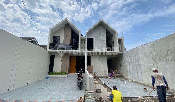 Rumah Mewah Model Scandinavian 2Lt di Jogja Utara Dekat Warung Sate Pak Bayu
