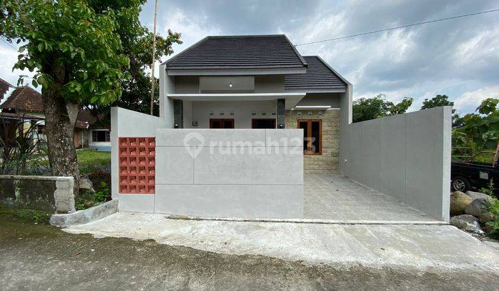 Rumah Siap Huni Luas Dekat Area Jalan Palagan, 800JTan  1