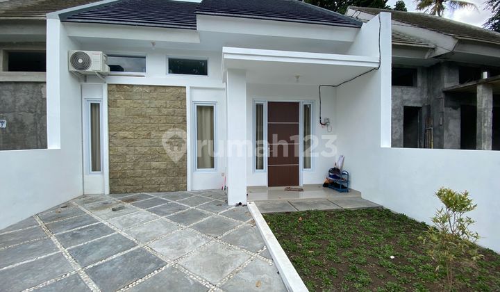Modern House 750 Million One Step to Sleman Government Area