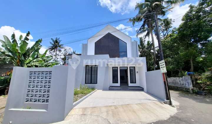 Ready-to-Live Wide House in Caturharjo Sleman, 9 Minutes to RSUD Sleman