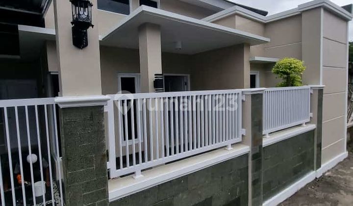 Rumah Modern Siap Huni Bonus Pagar Dan Kanopi di Jl Godean 1