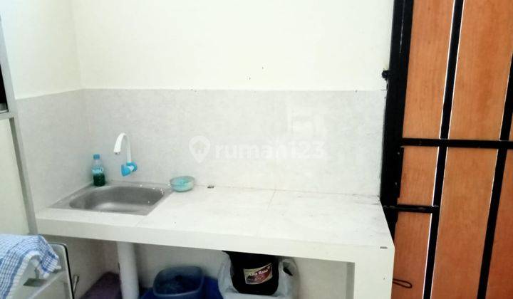 Rumah Modern Desain Menarik Ada Kanopi Pagar di Prambanan 8