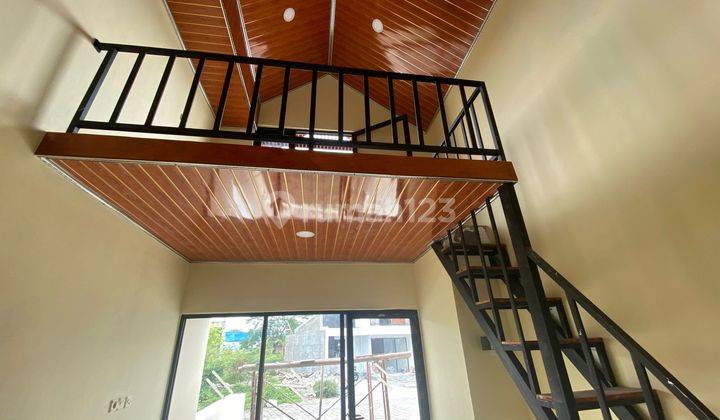 Rumah Apik Serasa 2 Lantai di Prambanan Strategis 5