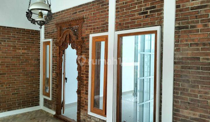 Rumah Open Space Limasan Ada Kolam Dekat Pintu Tol Manisrenggo 2