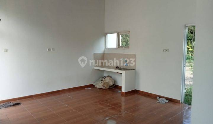 Rumah Baru Siap Huni Konsep Apartemen di Prambanan 4