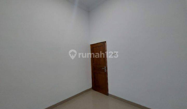Rumah Modern Mangku Jalan Aspal Dekat Jl Kebonagung 5