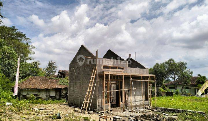 Rumah Modern Tanah Luas 167 M2 Dekat Smpn 2 Prambanan 4
