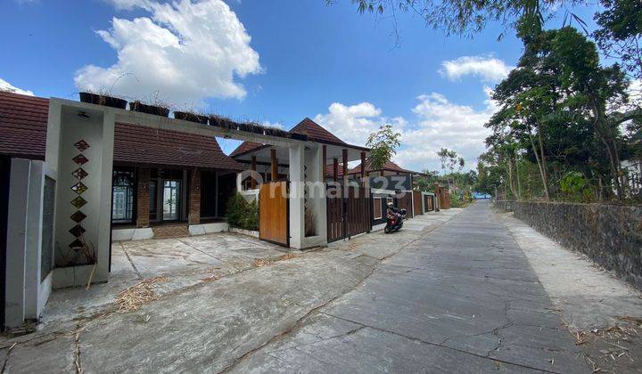 Hunian Etnik Tropis Berkonsep Villa di Prambanan 2