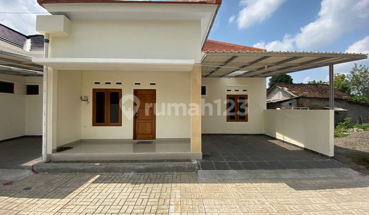 Rumah Minimalis Siap Huni 750 Juta di Sleman, 6 Menit ke Pasar Gentan Rumah Minimalis Siap Huni 750 Juta di Sleman, 6 Menit ke Pasar Gentan