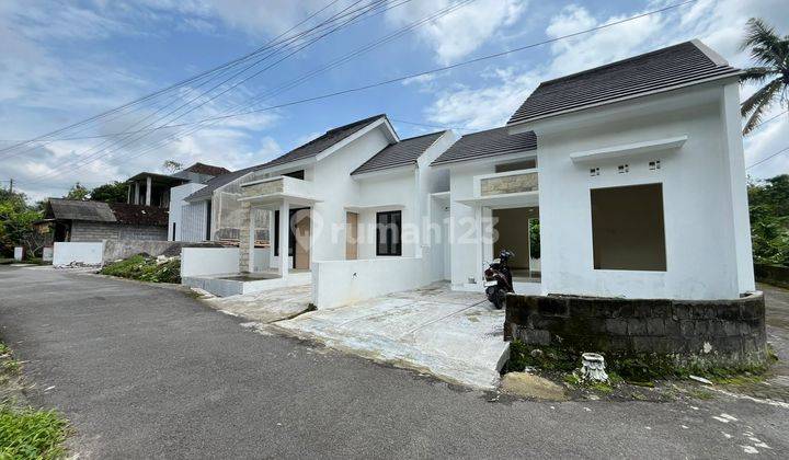 Dijual Rumah Baru Nyaman di Lokasi Strategis Jogja Utaran 400 Jt an  1