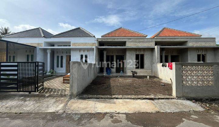 Rumah Moderen Lega Lkasi Nyaman 500 JT an di Jogja Barat 2