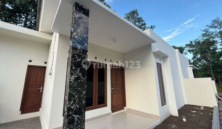 Rumah Baru Dalam Cluster di Jogja Barat 700 JT-an Akses Mudah Rumah Baru Dalam Cluster di Jogja Barat 700 JT-an Akses Mudah