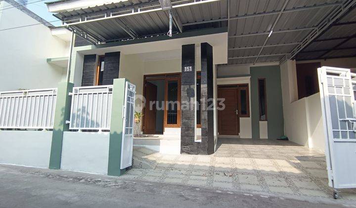 Rumah Siap Huni Lokasi Premium Dekat Ring Road Utara 1