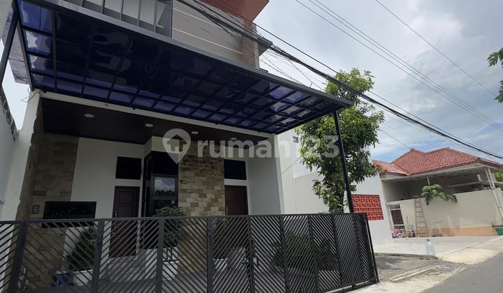 Rumah 2Lt Siap Huni 4 Kamar Tidur Dekat Jl Kaliurang KM 7