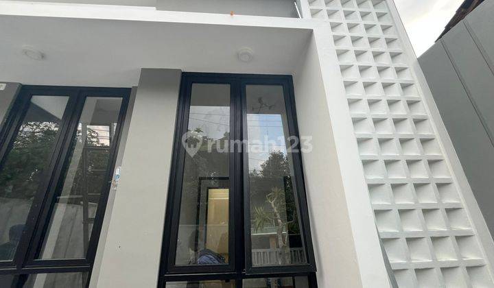 Dijual Rumah Moderen Dilingkungan Asri Nan Nyaman Jl Sidomoyo 2