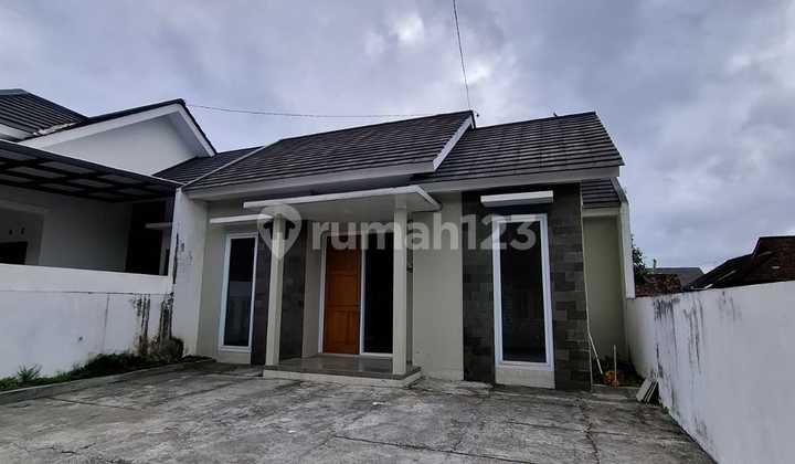 RUMAH MURAH SIAP HUNI DI KALASAN 500JT-an DEKAT JL PURWOMARTANI
