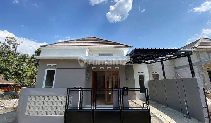 Dijual Rumah Baru Moderen di Berbah Sleman 1