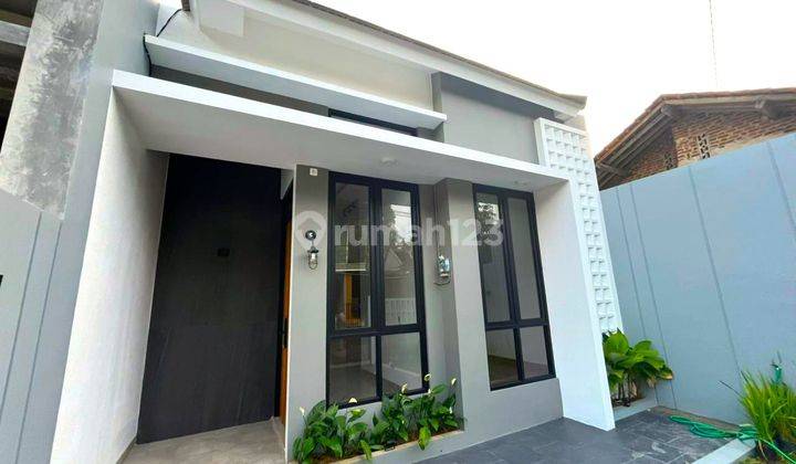 Rumah Moderen Banyak Bonus Dalam Cluster di Dekat Pemda Sleman 2