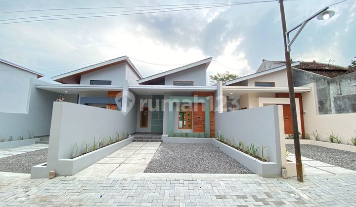 Minimalist House Ready to Live in Kalasan Only 600 Million, Super Spacious Land 2