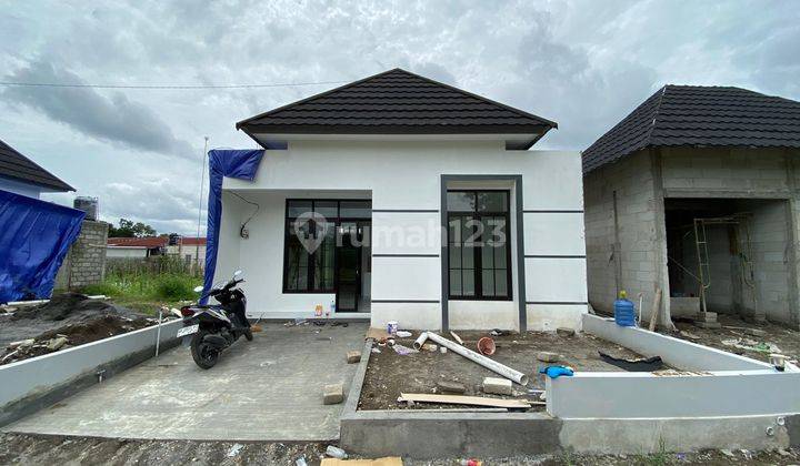 Rumah Cantik Dan Nyaman Kpr Dp 20 Jt di Utara Candi Prambanan 1